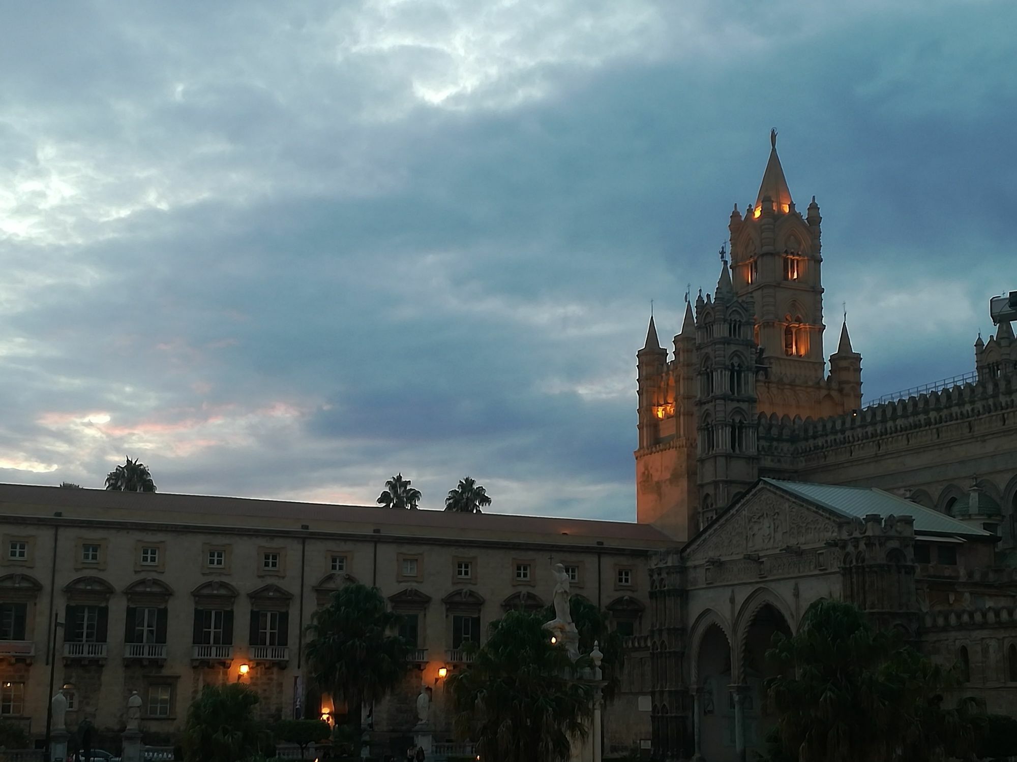Bed and Breakfast I Vicini Della Cattedrale Palermo Exterior foto
