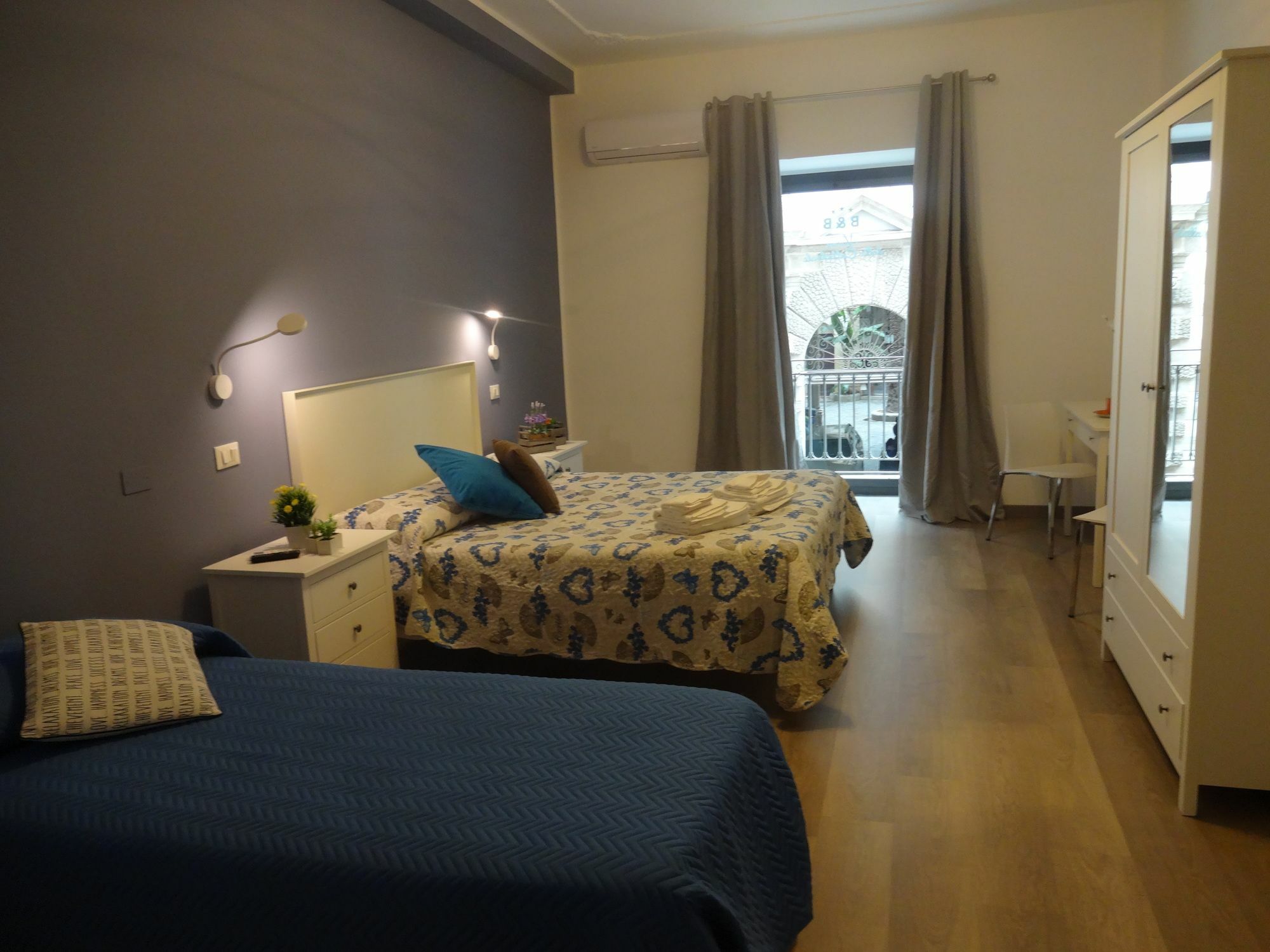 Bed and Breakfast I Vicini Della Cattedrale Palermo Exterior foto