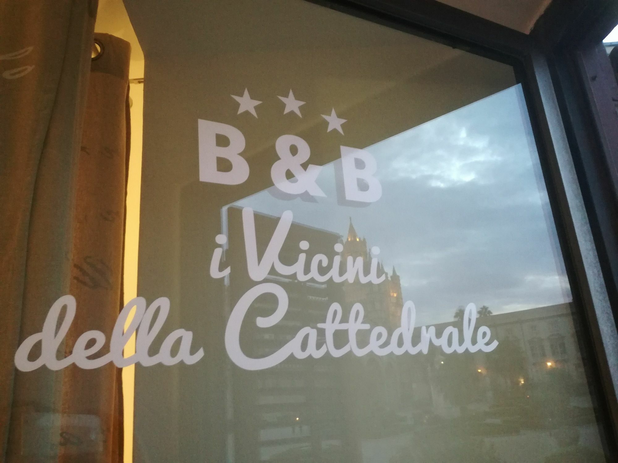 Bed and Breakfast I Vicini Della Cattedrale Palermo Exterior foto