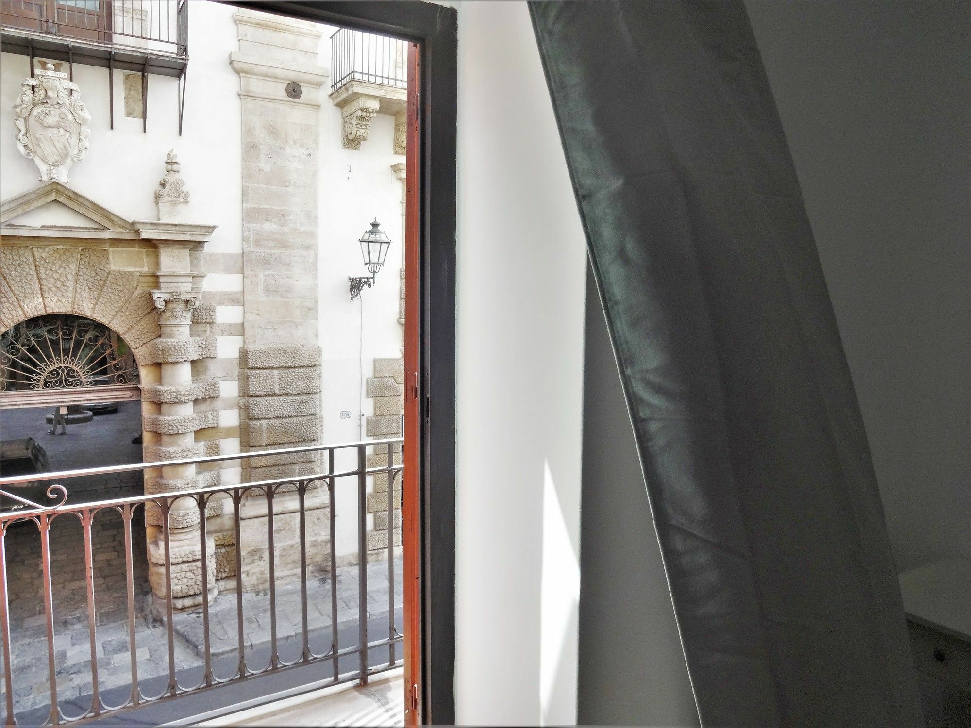Bed and Breakfast I Vicini Della Cattedrale Palermo Exterior foto